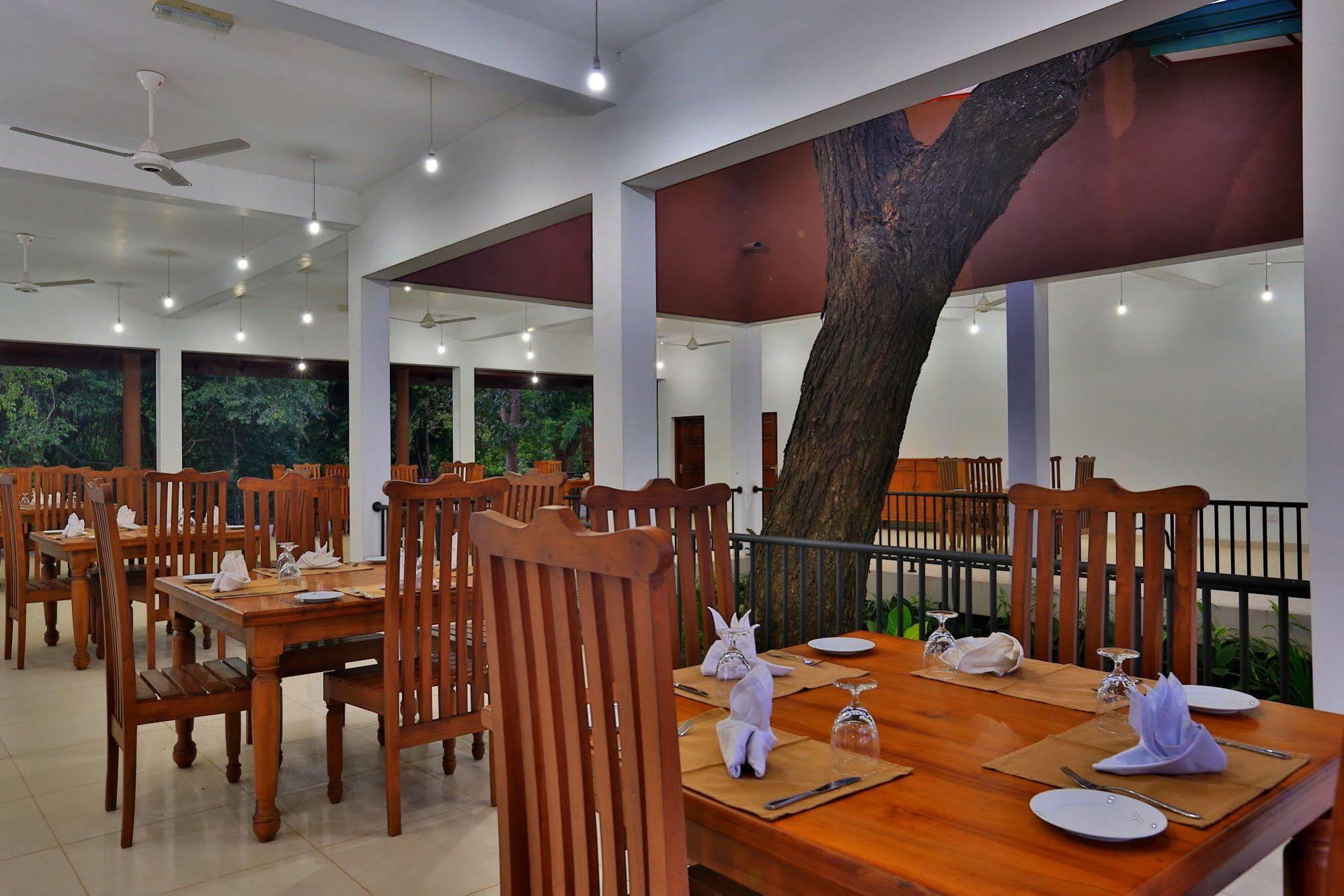 Hotel Grand & Gangula Dambulla Exterior foto